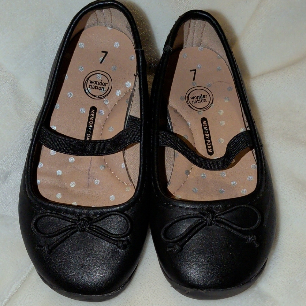 Wonder Nation Memory Foam Black Kids Shoes